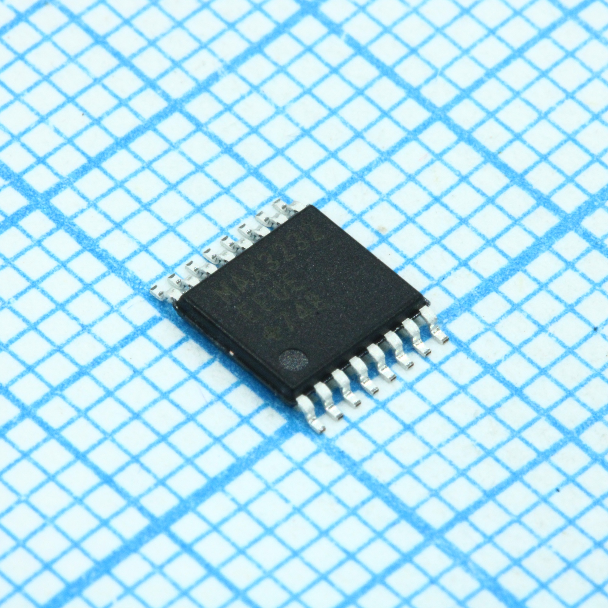 MAX3232EEUE+T - IC TXRX RS-232 LP 16-TSSOP