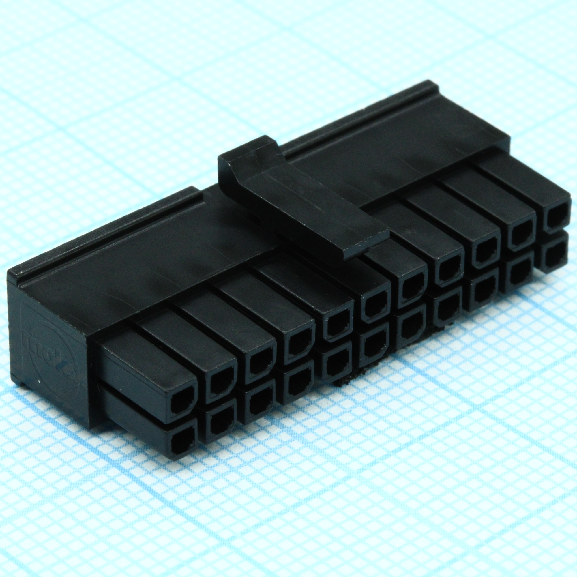 430252200 - Корпус разъема RCP 22 местн. 3мм  с захватом для монтажа кабеля