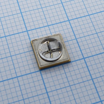 CMH268A2V112Z1-S4P1 - Ультрафиолетовый светодиод smd 7х7мм/385нм/мощность излучения 7000-8000мВт при 1000мА/13.8-16.2В/60° максимальный ток 1200мА