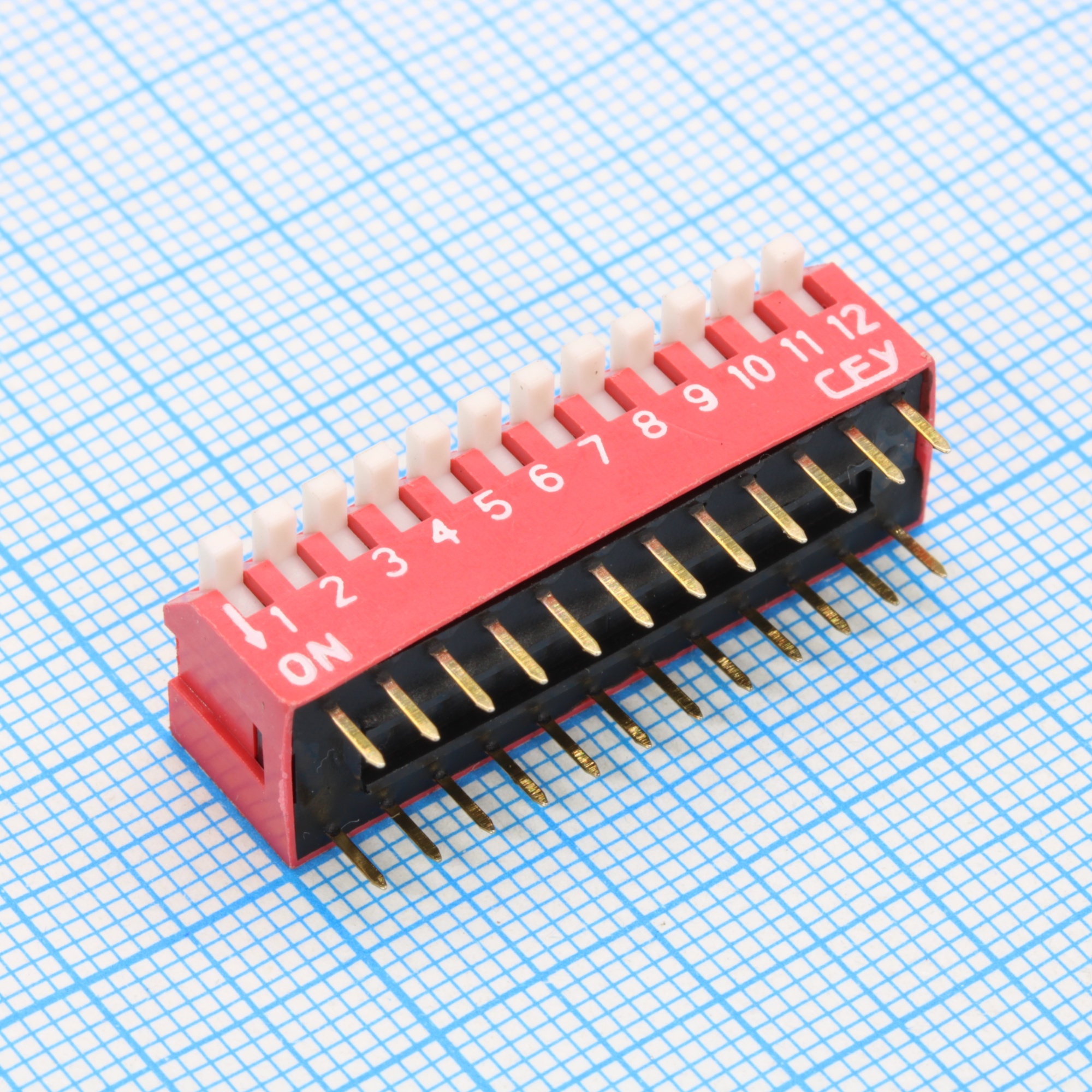DS1040-12RT - DIP переключатель