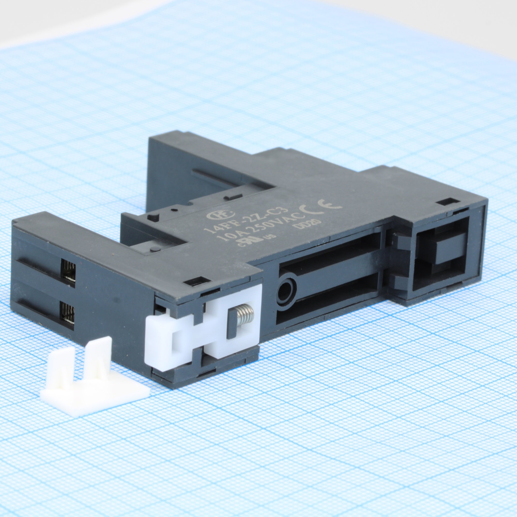 14FF-2Z-C3 - Розетка для монтажа реле на плате