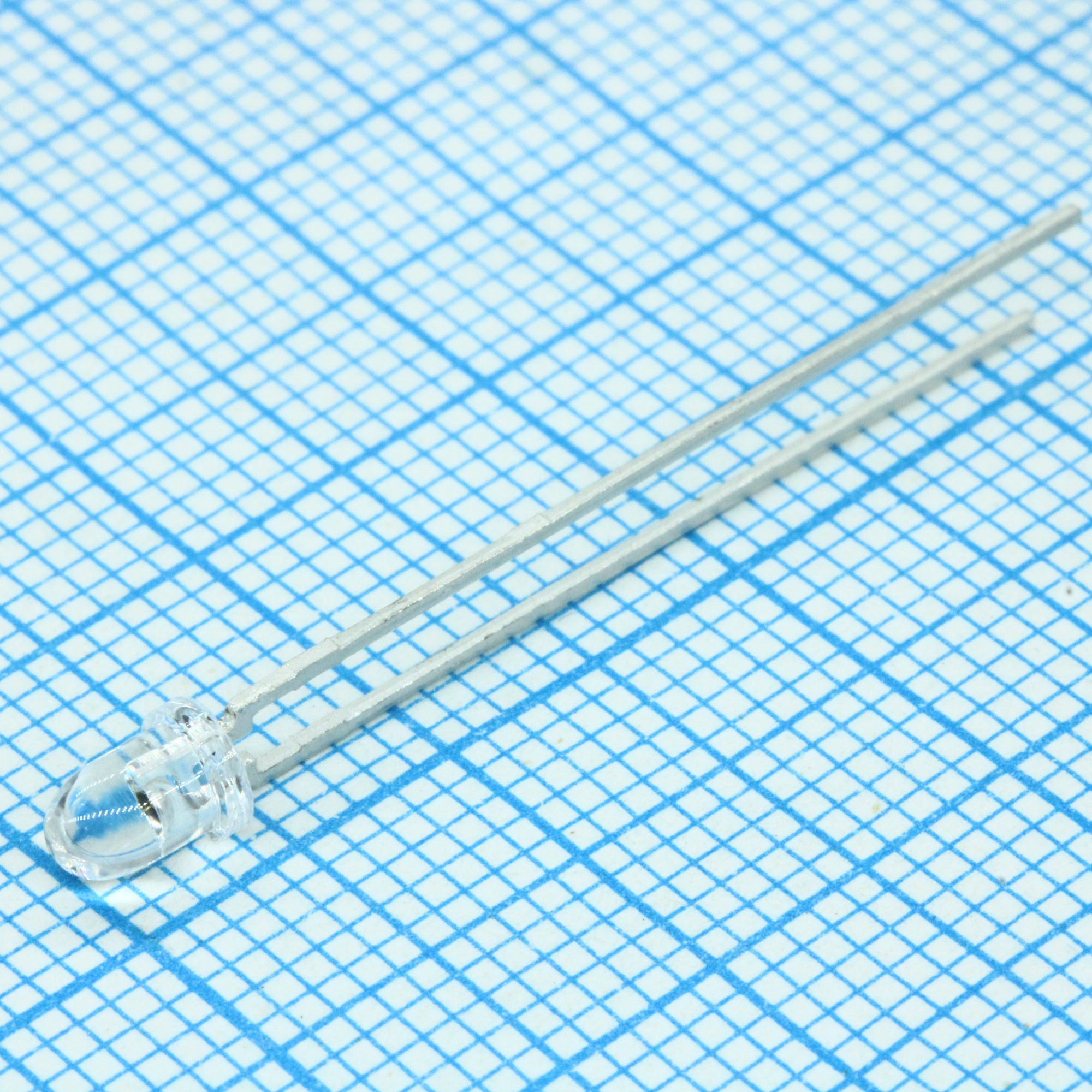 SFH 4350 - Инфракрасный светодиод 3мм 850нм 200мВт/стерадиан при 100мА 1,5В прозрачный 13°