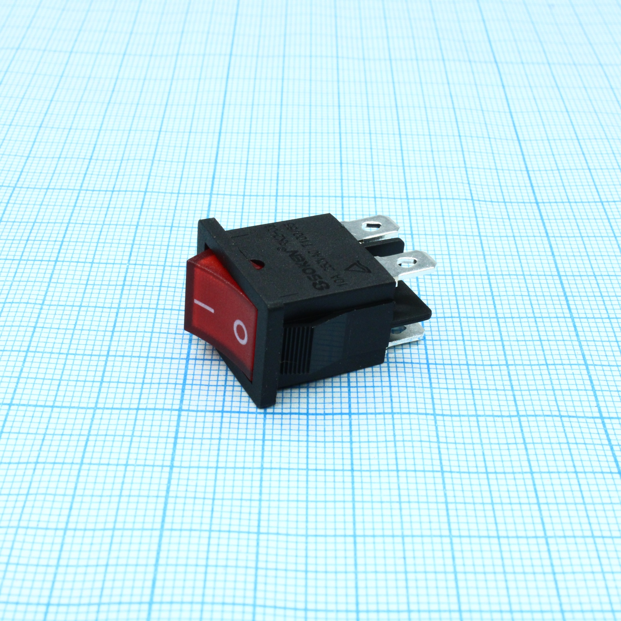 RK2-03 2X1 B/R"0-" - Выключатель клавишный ON-OFF без подсветки цвет корпуса (черный) цвет кнопки (красный)