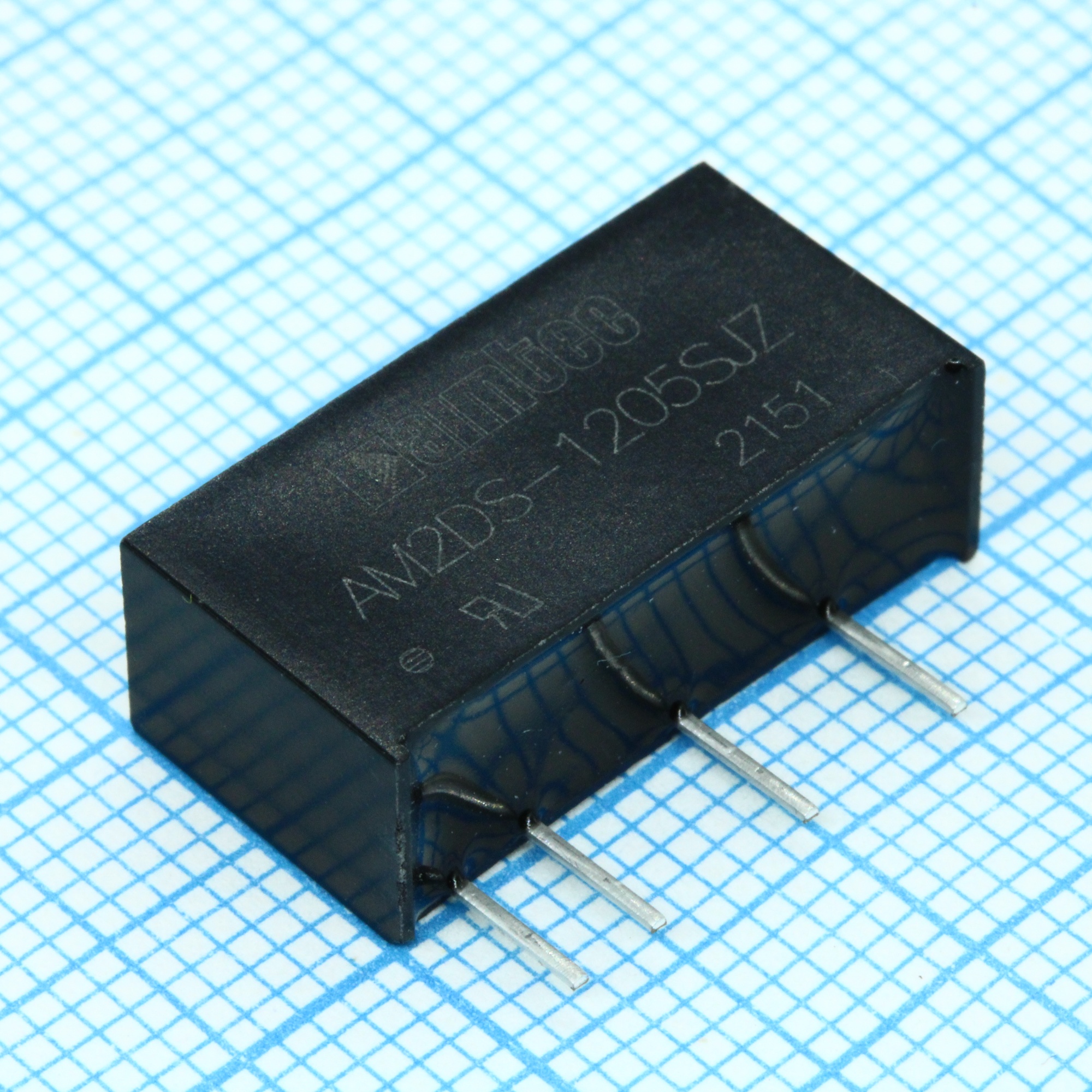 AM2DS-1205SJZ - DC/DC, 2Вт, вход 10.8…13.2В, выход 5В/0.04…0.4А, изоляция 1500В DC, КПД 82%, максимальная емкостная нагрузка не более 2400мкФ, SIP7, 19.65x7.05x10.16мм, -40…105°C, пластик