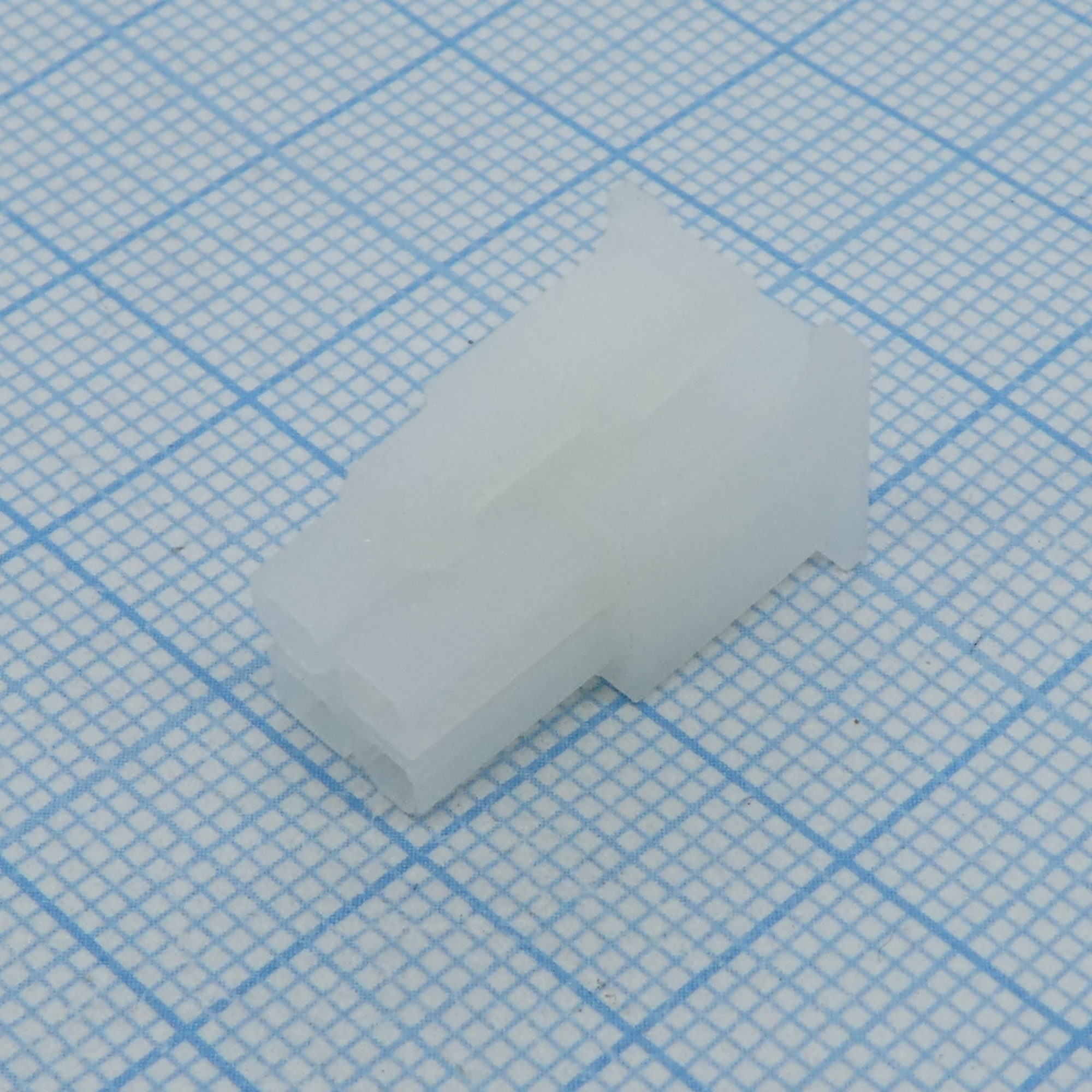 39013042 - Корпус разъема,  Гнездо, 4 конт.(2х2) шаг 4.2 мм Серия Mini-Fit