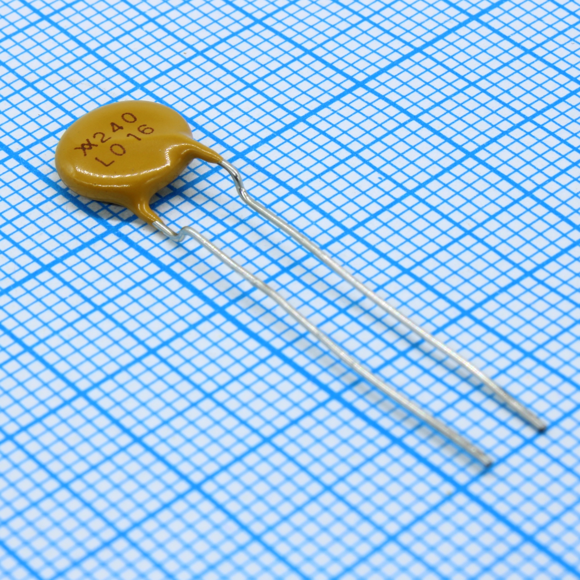 LVR016K-2 - Самовосстанавливающийся предохранитель PTC 0.16A 240V 4.1Om -40C...+85C формованные выводы