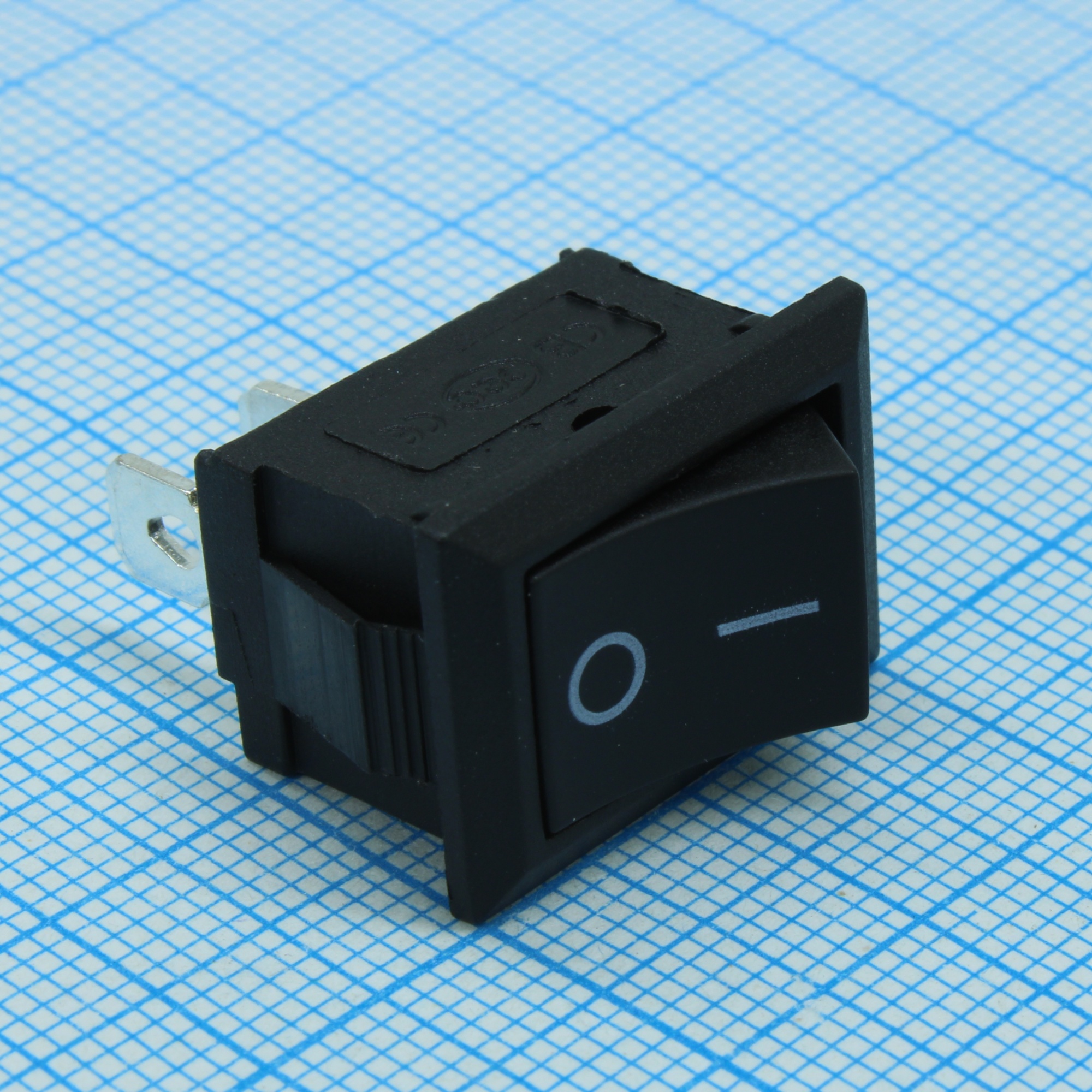 L-KLS7-013-10111BB - Переключатель клавишный 6А 250В