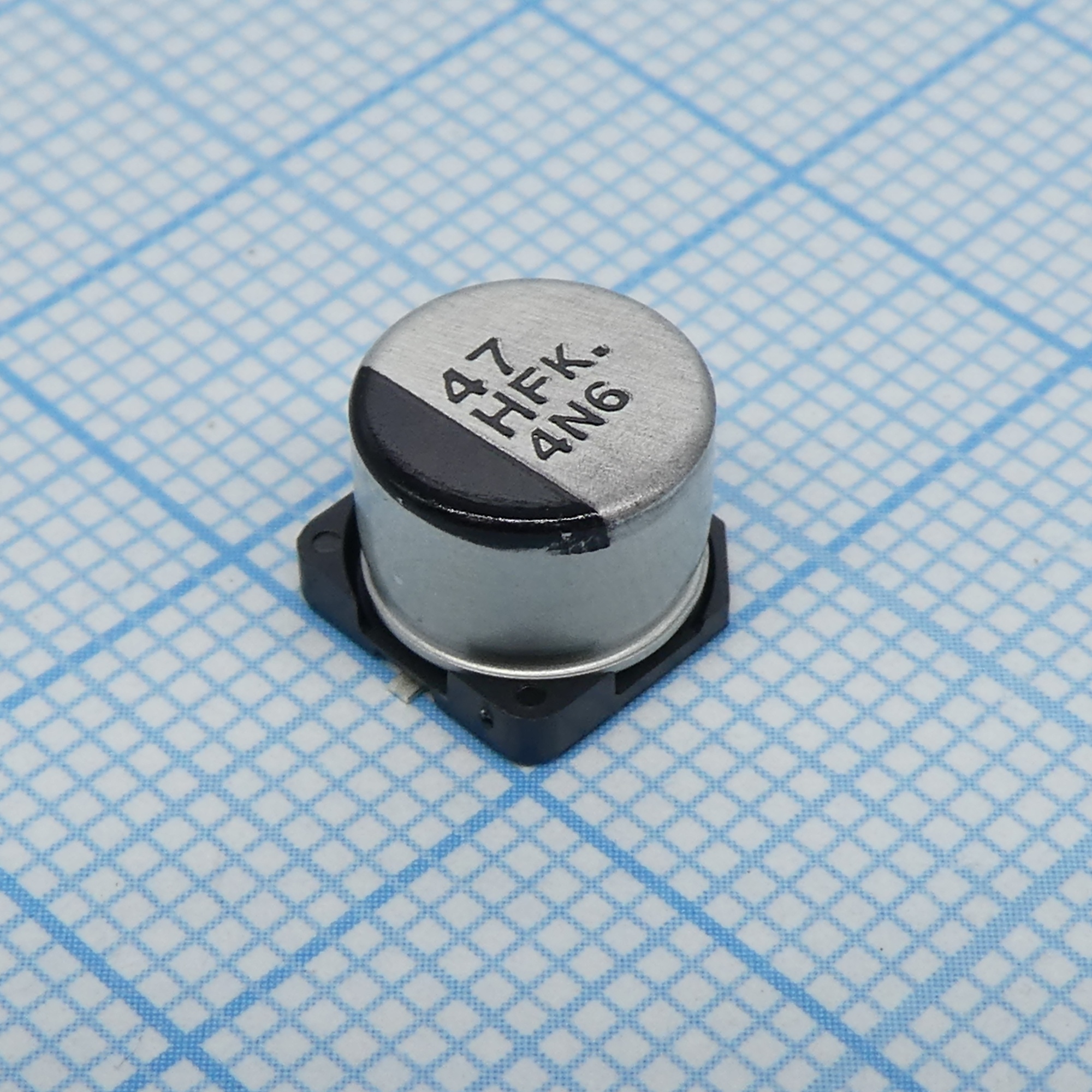 EEEFK1H470P - конденсатор электролитический низкоимпедансный 50В 47мкФ ±20%, 195мА, 2000 часов, 8*6.2мм