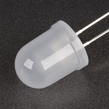 Светодиод ARL-10003RGBW-B-7color Fast 004181 - Поставка под заказ от 1000 шт. Выводной круглый светодиод, d=10 мм, белая матовая линза. Цвет свечения RGB: красный (625 нм), зеленый (525 нм), синий (470 нм), (7 комбинаций цветов), мигающий (быстрый). Угол 