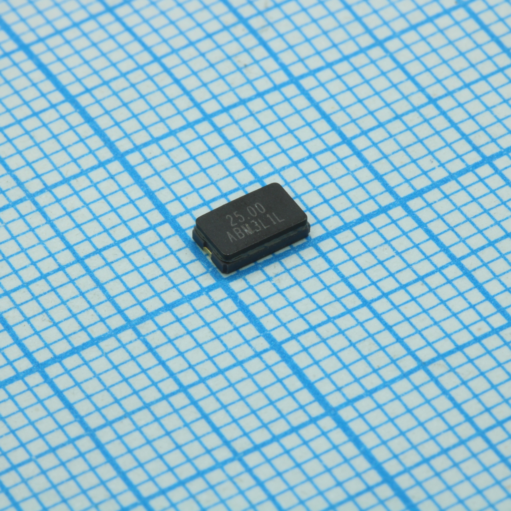 ABM3-25.000MHZ-D2Y-T - Резонатор кварцевый 25.0МГц ±20 ppm 18 пФ -40....+85°С SMT