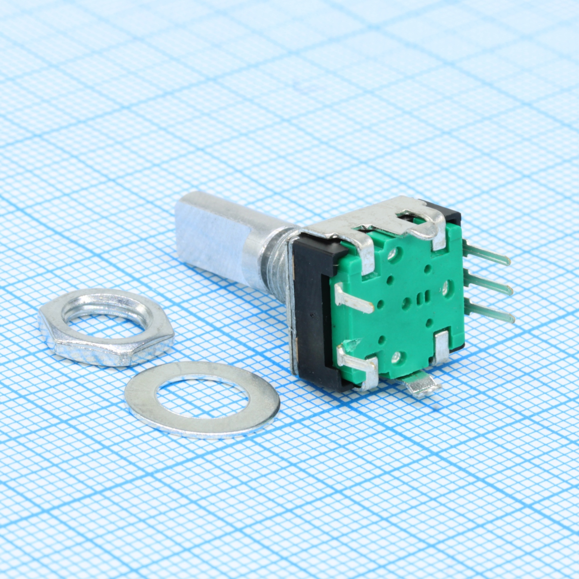 PEC11R-4220F-S0024 - Энкодер PEC11, 24 щелчка, 24 импульса, металлический вал с лыской 20мм, с кнопкой, горизонтальные выводы,крепление на гайку 7мм