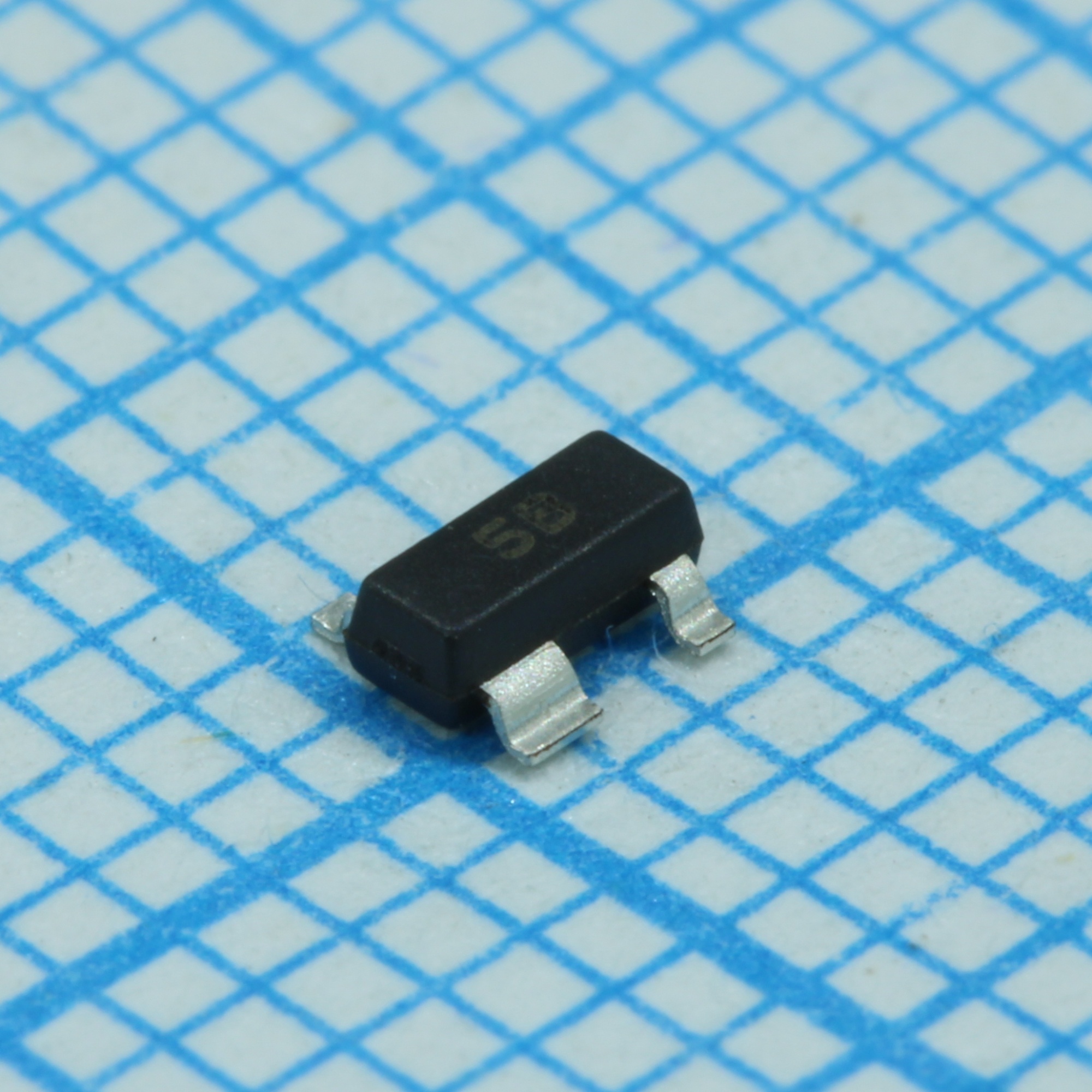 PSLC05C-LF-T7 - TVS диод защитный двунаправленный 5В пиковое рабочее 18.3В ограничение 4-Pin SOT-143 лента на катушке