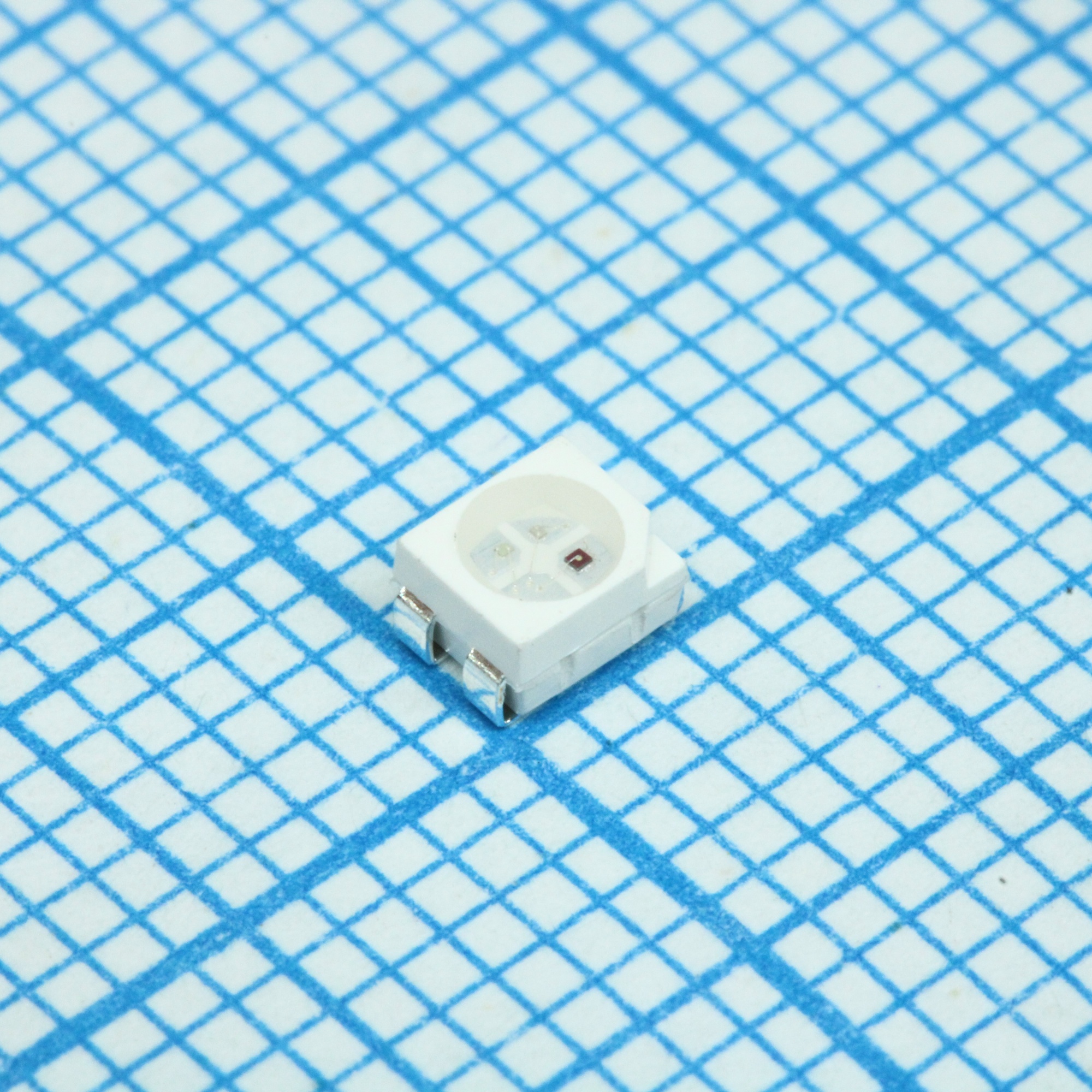 HL-AF-3528S39FU70GH203BC-A-S1-HL - Светодиод smd 3,5х2,8мм/RGB/622нм 270-350мкд - 520нм 1000-1300мкд - 470нм 210-270мкд/130°