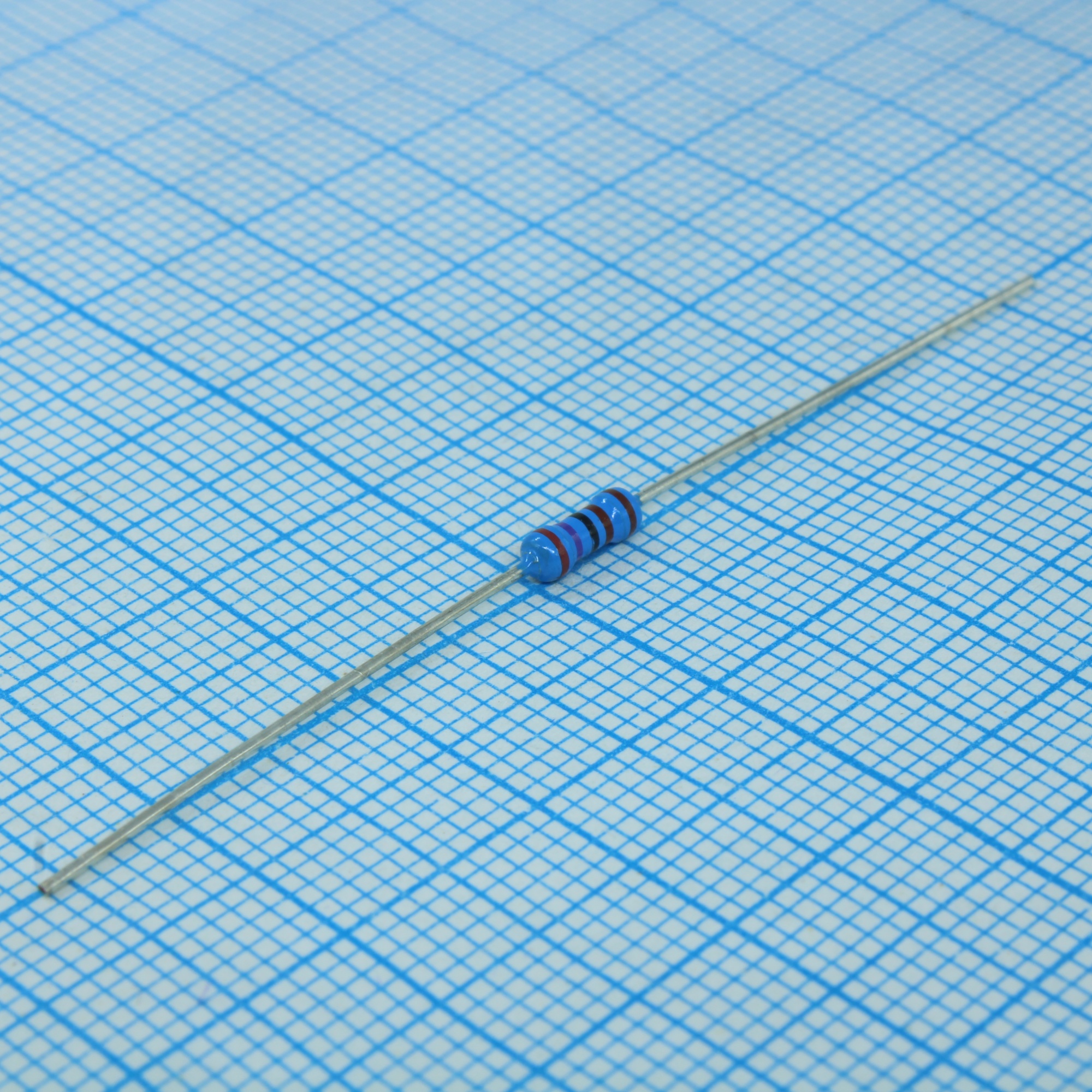 MFR025FTB-2K7R - Резистор металлопленочный 2.7кОм ±1% 0.25Вт(1/4Вт) конформное покрытие аксиальный лента в коробке