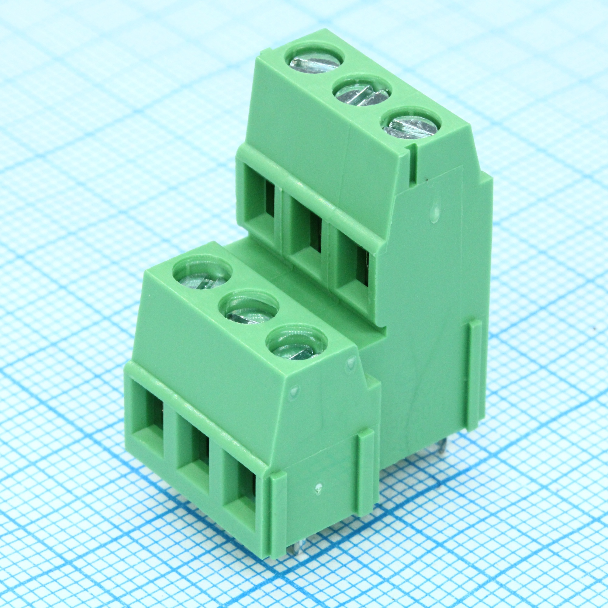 DG500A-5.0-06P-14-00A(H) - Винтовой клеммный блок c рельефной обоймой, 6 контактов. Серия DG500А-5.0