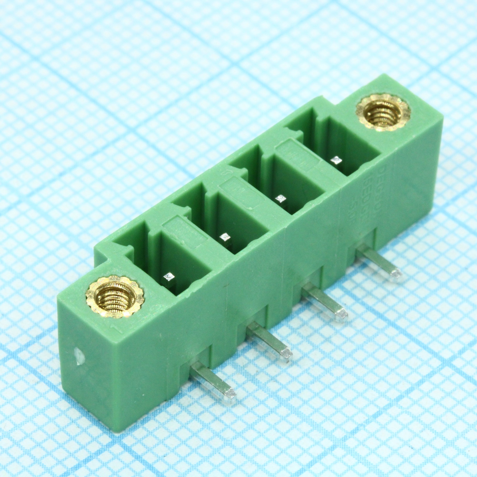 15EDGRM-5.08-04P-14-00A(H) - Разъемный клеммный блок на плату, 4 контакта. Серия 15EDGRM-5.08