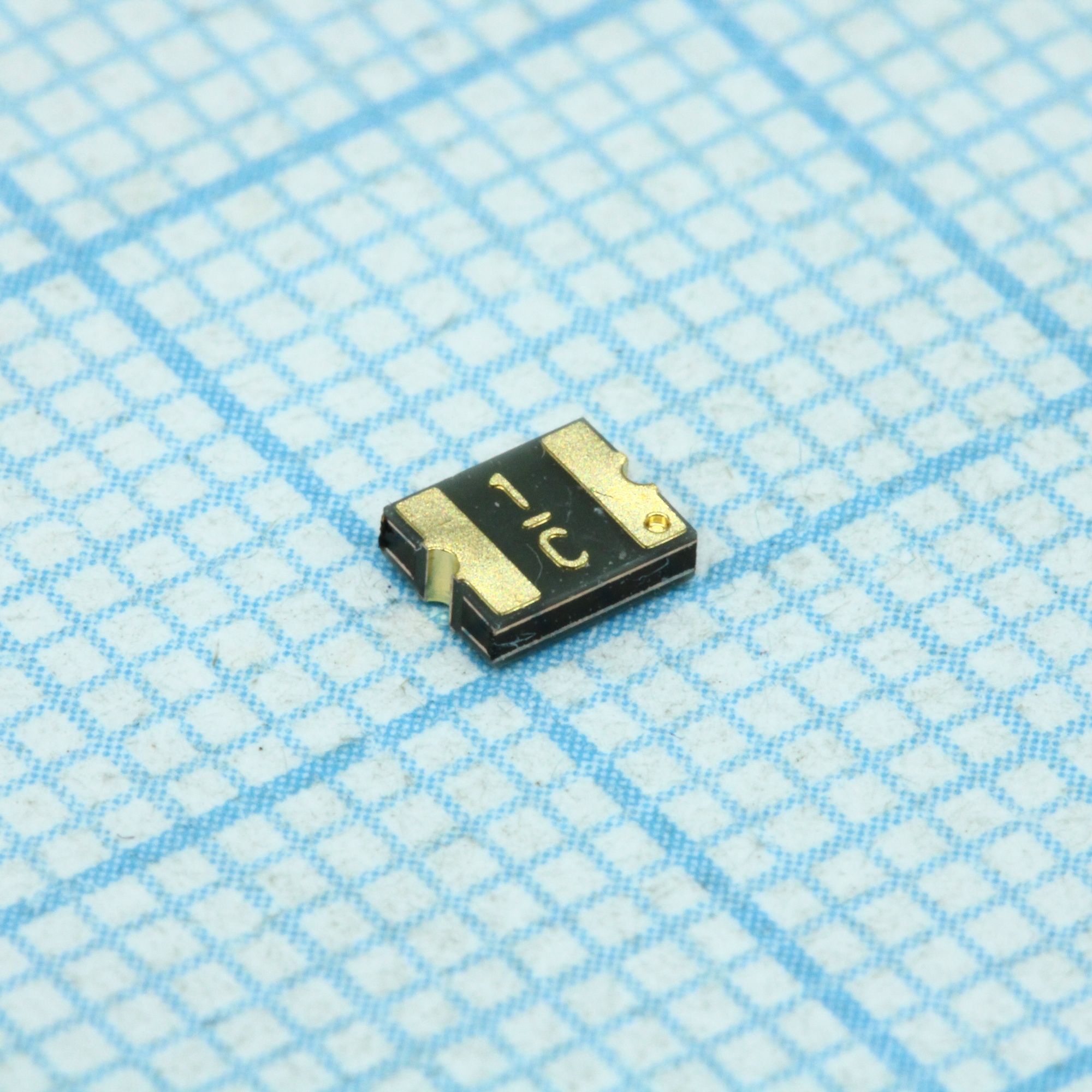 MF-USMF010-2 - Самовосстанавливающийся предохранитель PTC 0.1A(hold) 0.3A(trip) 30V 10A 0.6W 0.02s 0.8Ohm SMD Solder Pad 1210 T/R