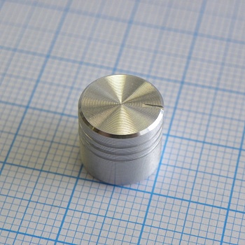 11X10B - Ручка управления на вал 6 мм с насечкой, серебристая D=11мм, h=10мм