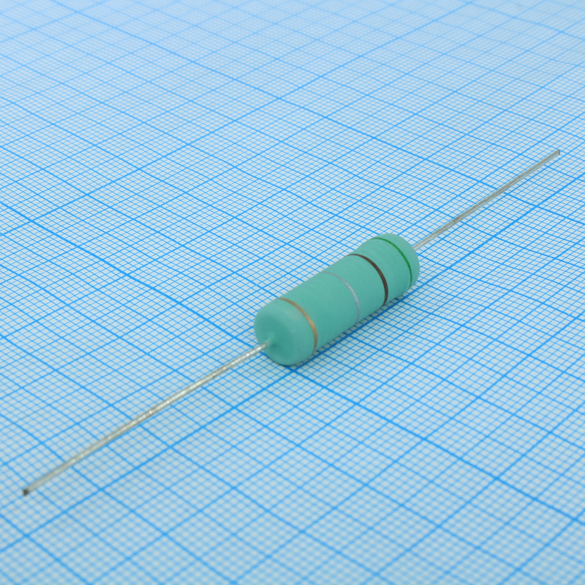 KNP500JT-91-0R51 - Резистор проволочный постоянный 5Вт 0.51Ом ±5% ±300ppm/°C