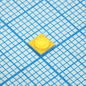 HL-C3535F77W1KA(RA1)-FC (3000K) - 3,45х3,45мм/ белый/ 3000К/ 150лм при 350мА или 265лм при 700мА/ 3Вт/ 2.85В/ Ifmax=1A/ CRI=70/ 130°