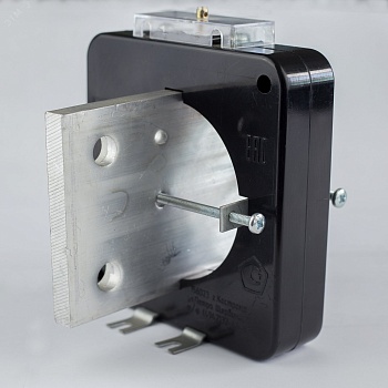 Трансформатор тока измерительный Т-0,66 5 ВА 0,5 1500/5 М (поворотная шина) ОС0000005243