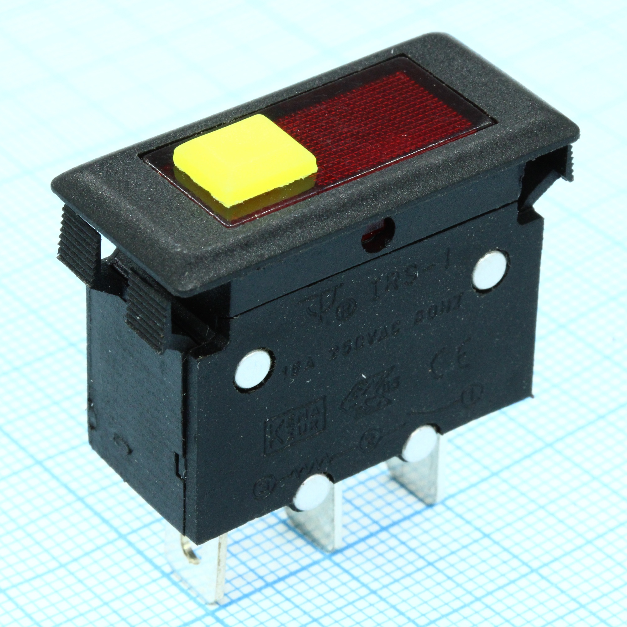 IRS-1-B15 15A красный - Автомат-предохранитель RESET-OFF 15А 220В с подсветкой