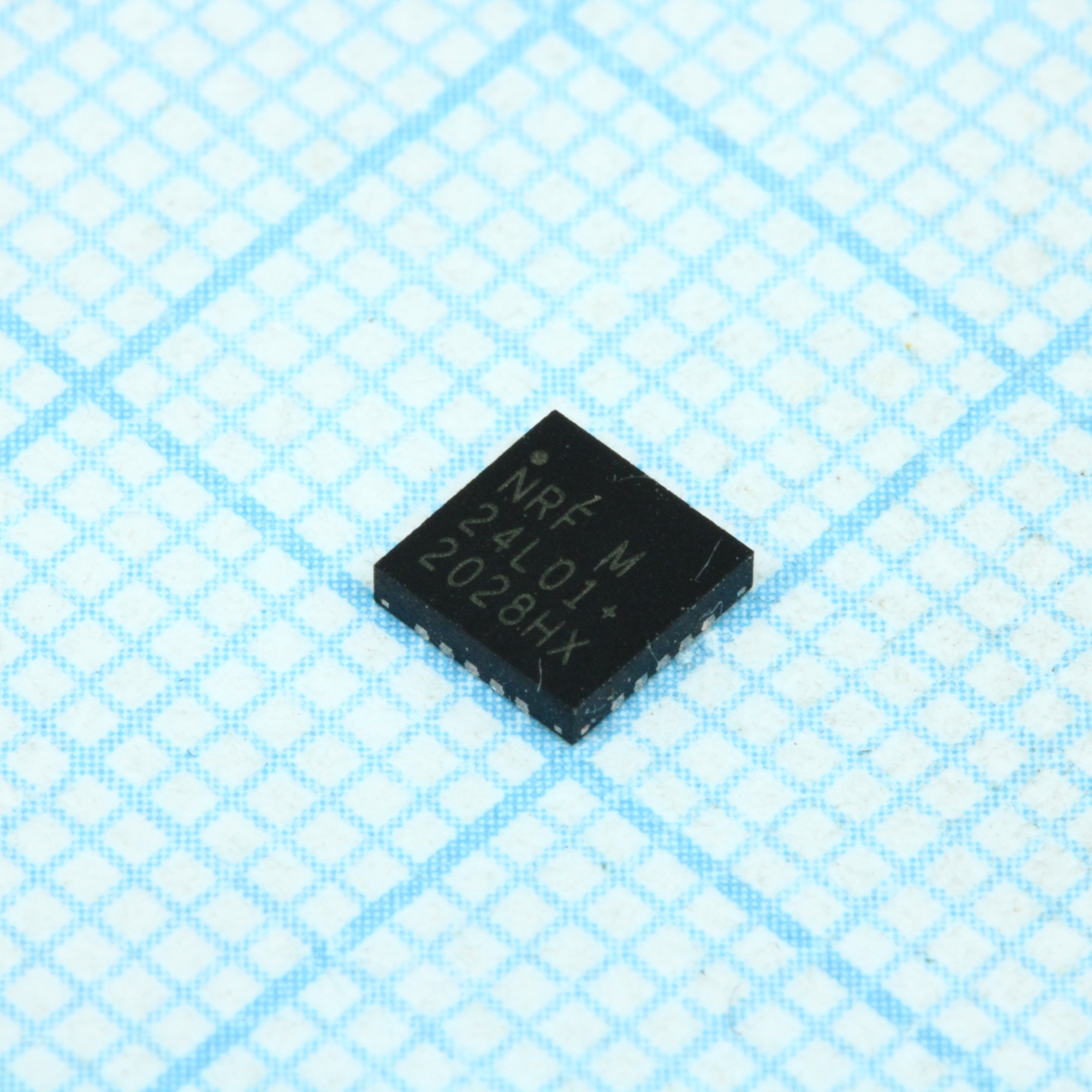 NRF24L01P-R - Радиотрансивер 2.4GHz, SPI, 1.9V-3.6V, -40...85°C