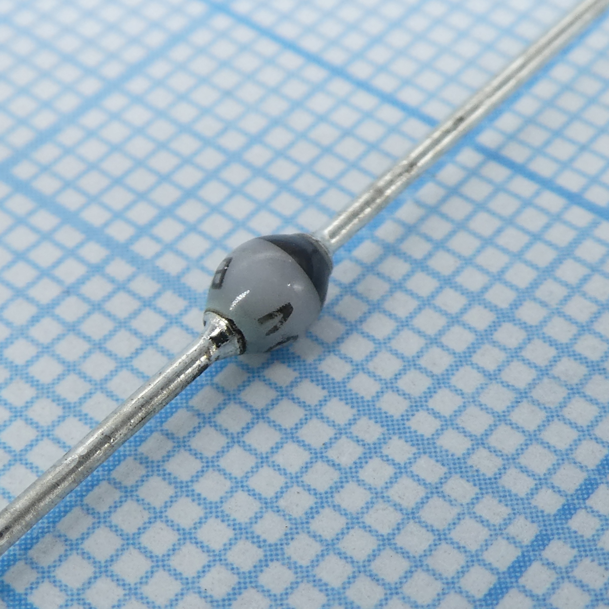 BYV26D-TAP - Диод лавинный 800В 1А