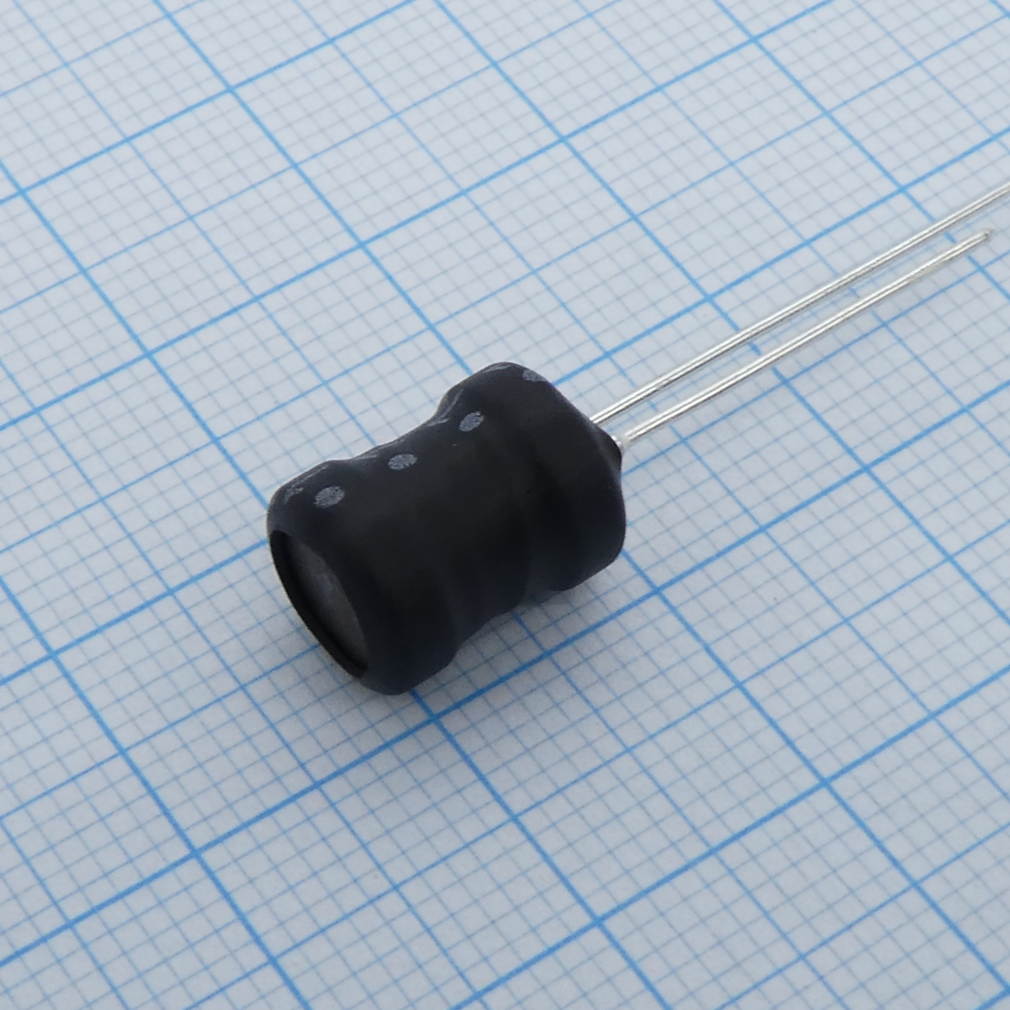 RLB9012-152KL - Индуктивность проволочная, радиальная, на ферритовом сердечнике 1500uH 10% 252KHz 15Q-Factor Ferrite 430mA 3.8Ohm DCR RDL Bag