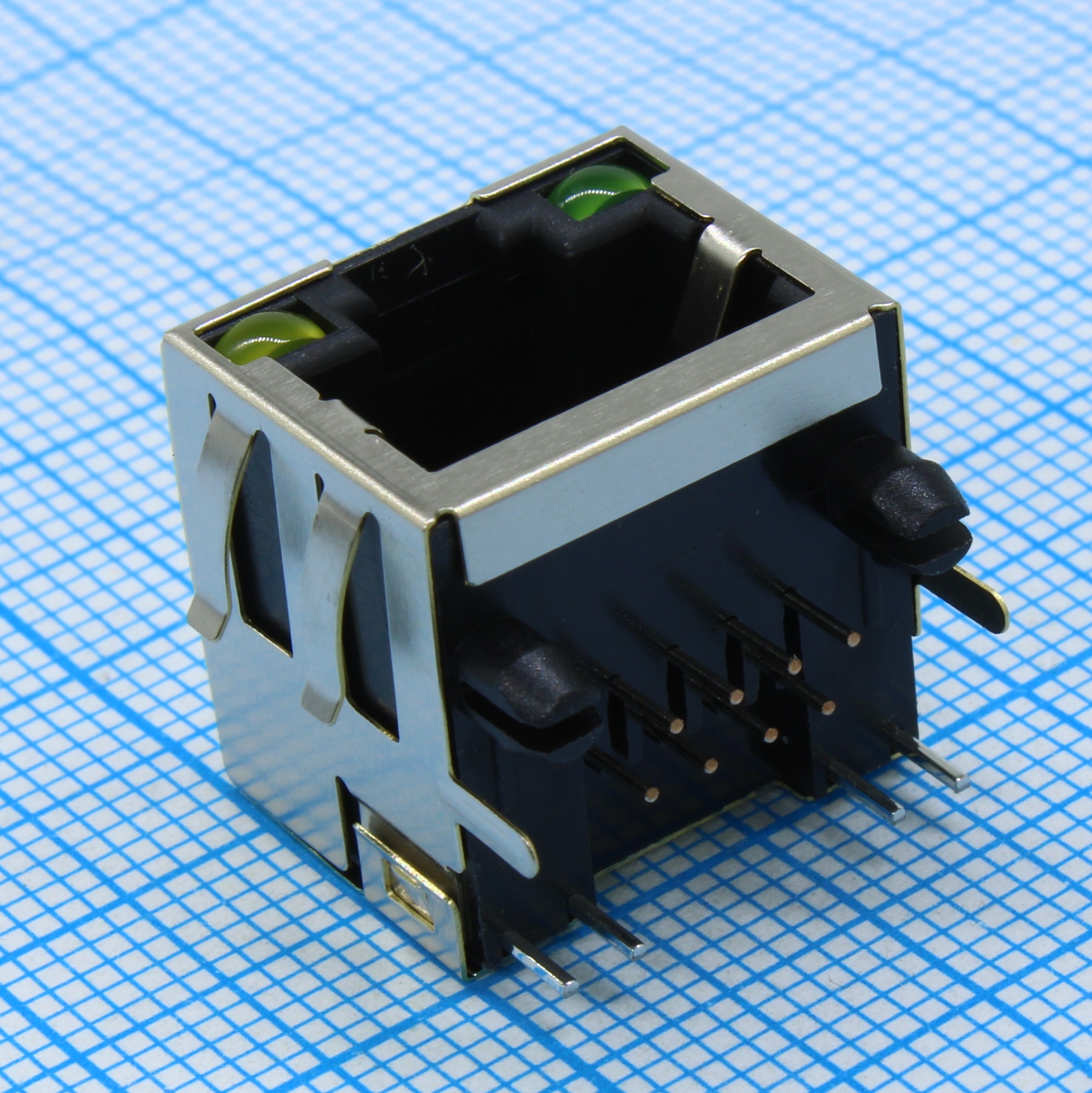 L-KLS12-108-8P8C-1X1-2-Y/G-0-01 - Розетка 8P8C (RJ45) со светодиодами угловая монтаж в отверстие