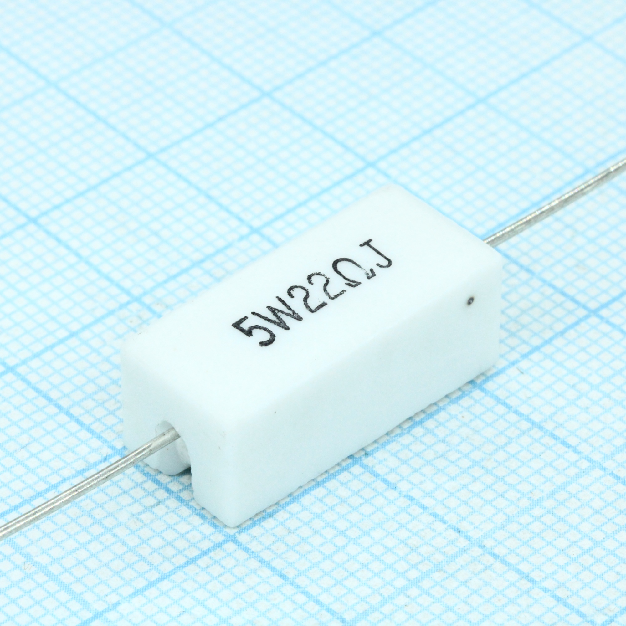 SQP5WJ22RB - Резистор керамический цементный аксиальный (SQP) 5Вт 22Ом ±5%