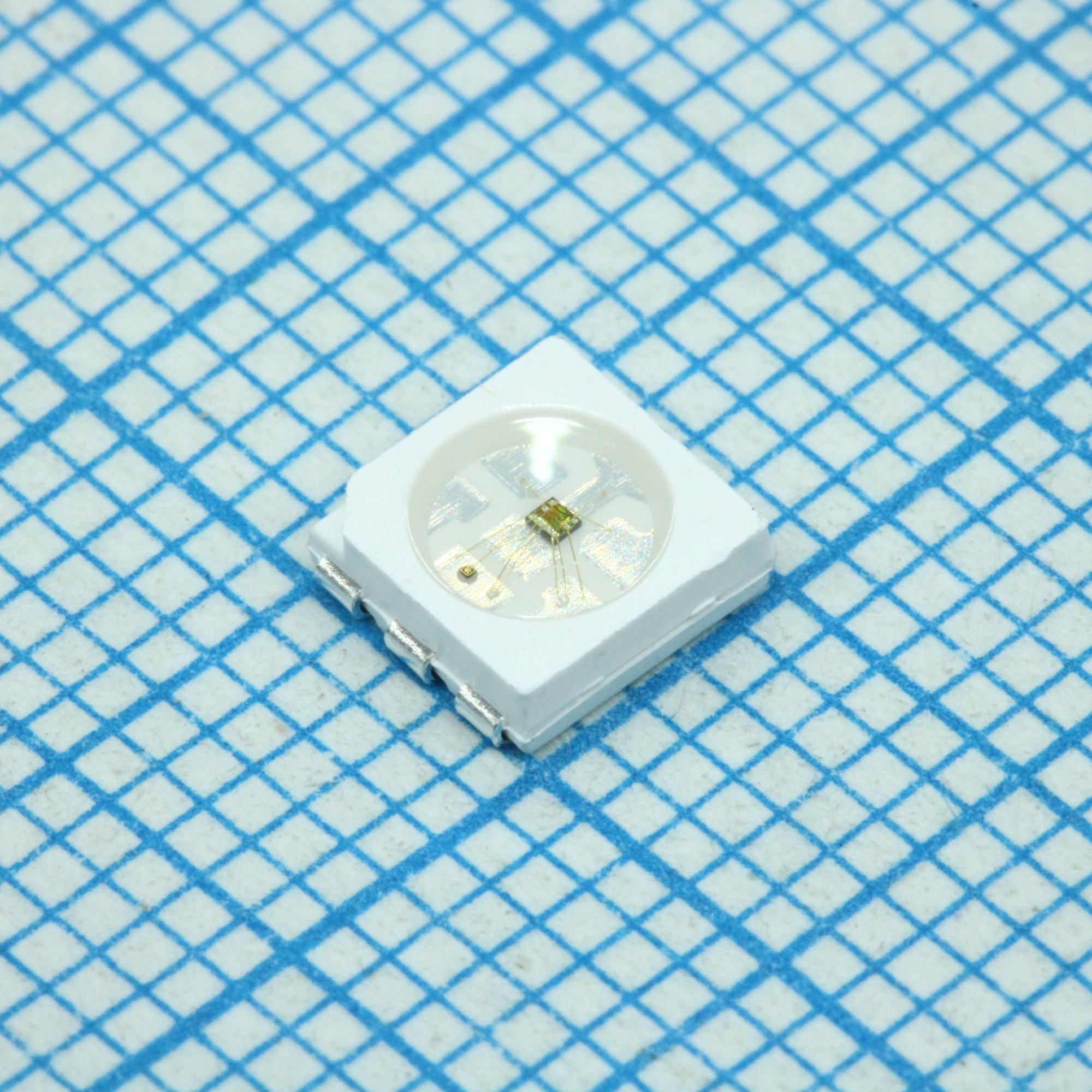 WS2815B - Светодиод для поверхностного монтажа 5050,PLCC6; RGB; 5x5x1,6мм; 12В