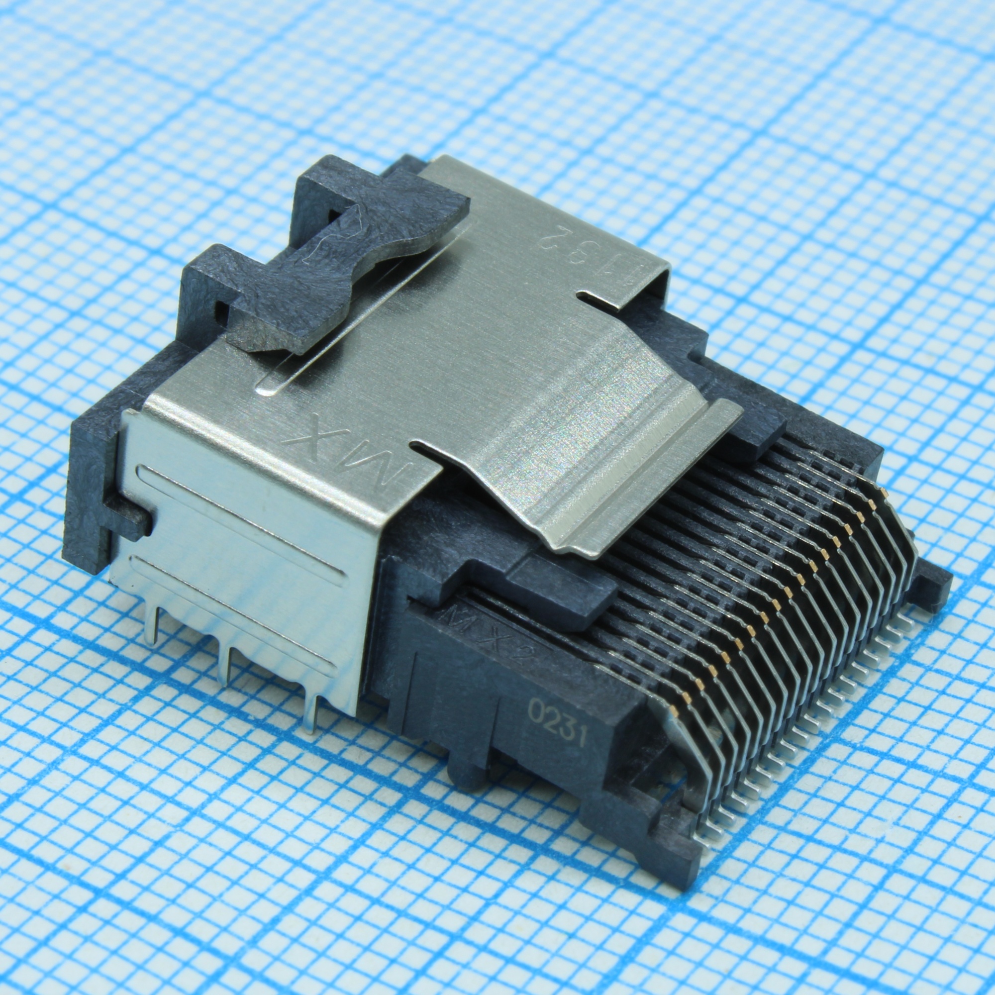 757830132 - Соединитель I-Pass 36 контактов шаг 0.8 мм угловой SMD 36 терминалов 1 порт серия iPass™ лента на катушке
