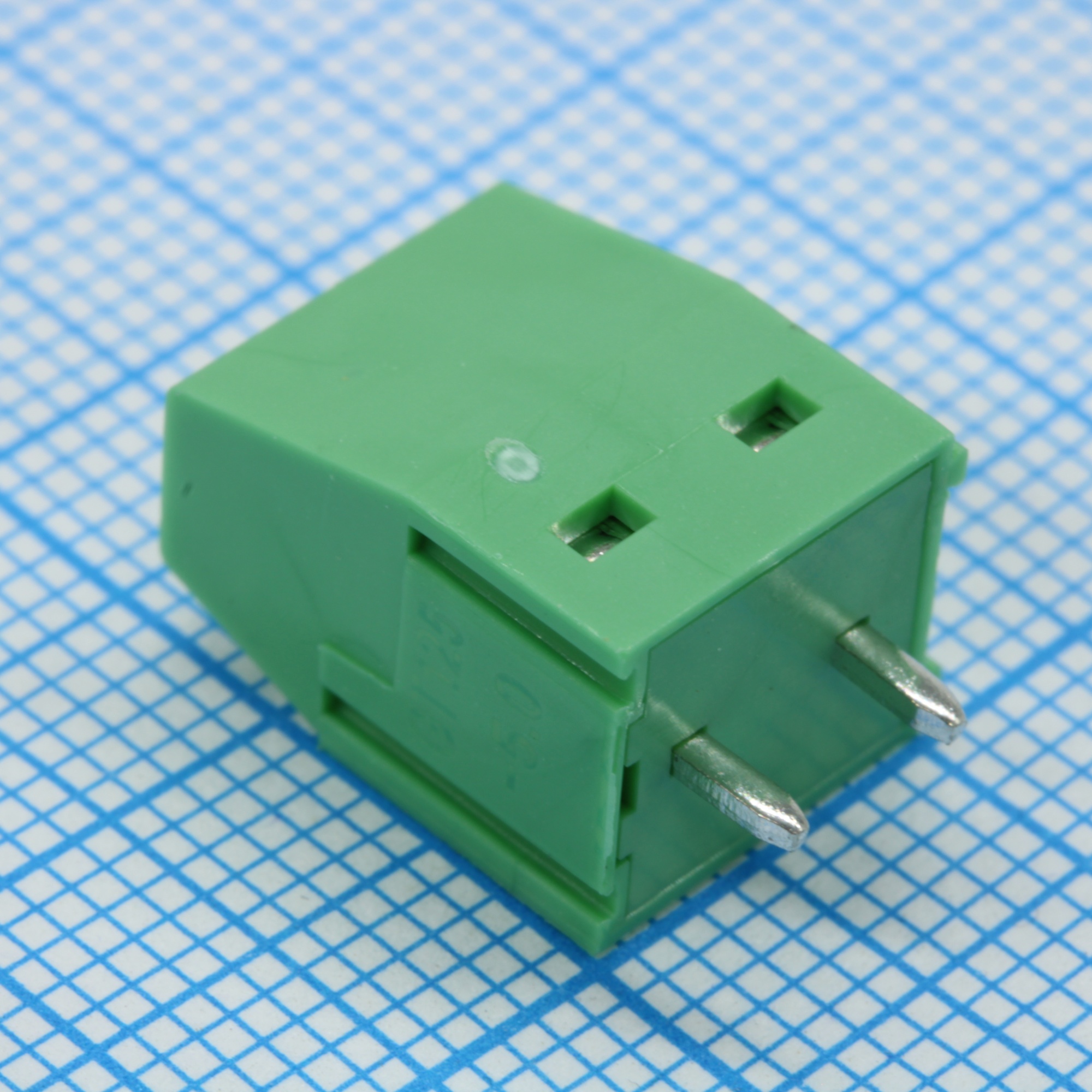 GT125-5.0-02P-14-00 - Винтовой клеммный блок c рельефной обоймой, 2 контакта. Серия GT125-5.0