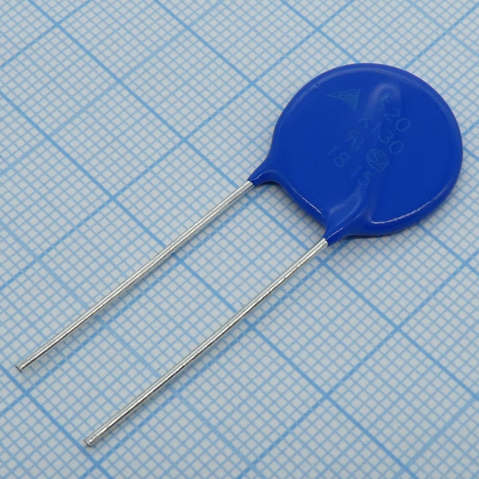 B72220S0131K101 - Var MOV 130VAC/170VDC 8000A 205V Thru-Hole Radial Automotive Bulk