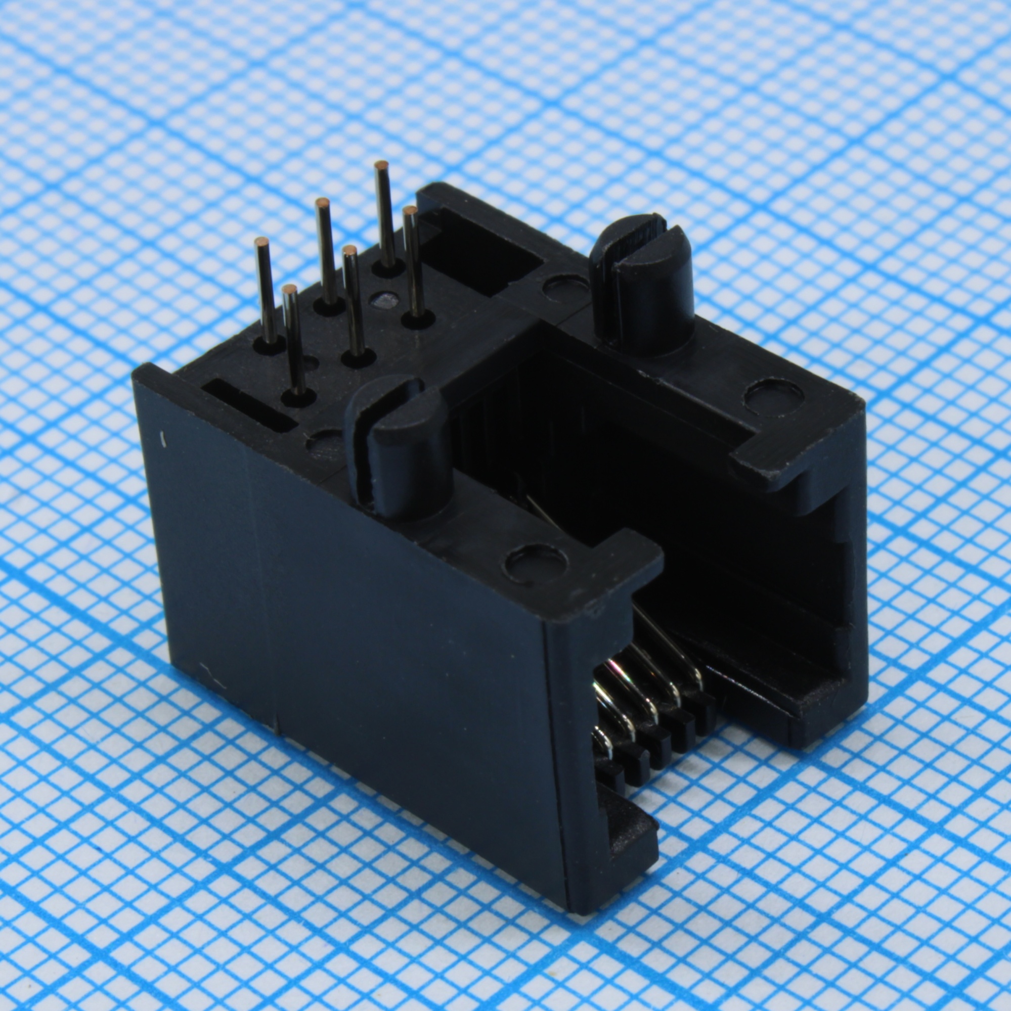 L-KLS12-136-6P6C-1-01 - Разъем телефонный RJ-25 (розетка) угловой на плату