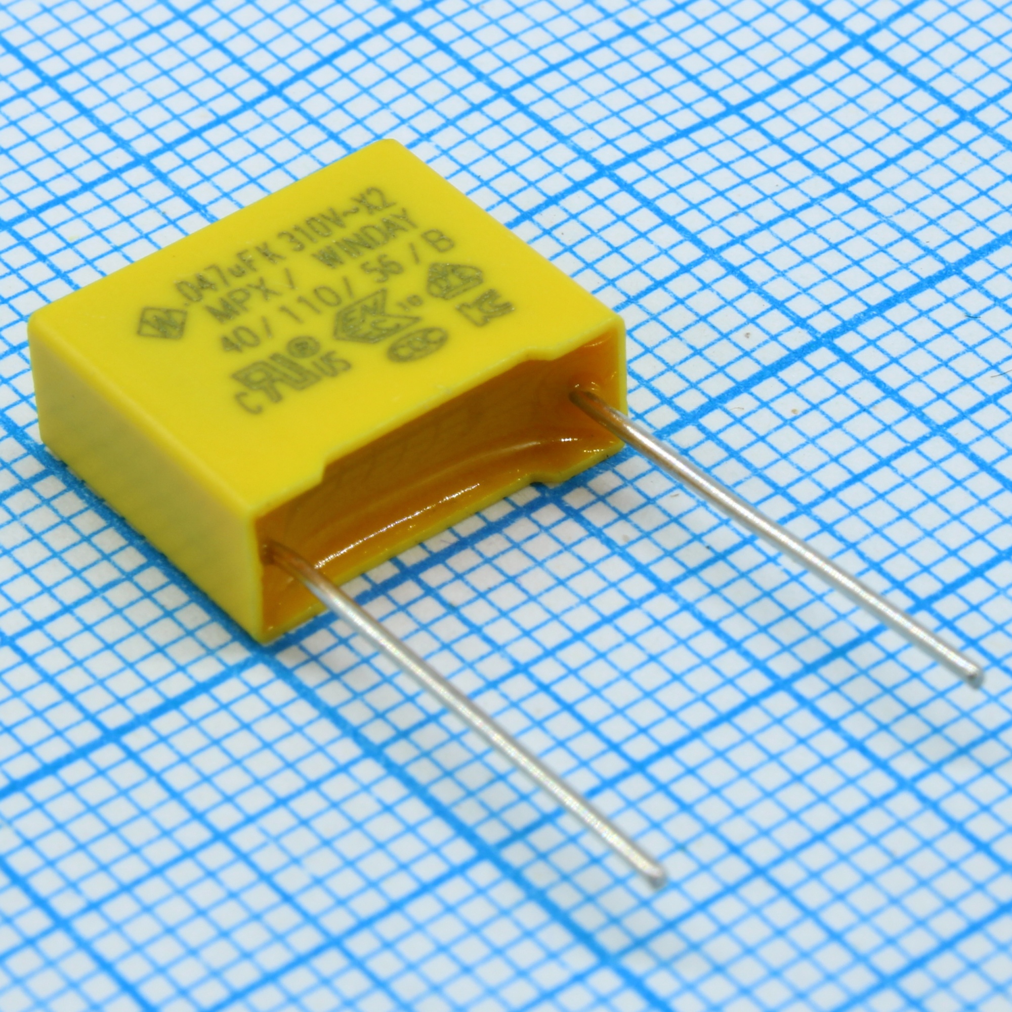 SMXVG473KC2X1AB1015 - Пленочный конденсатор X2, 310VAC, 0,047мкФ ± 10%, размер 13 х 5 х 11 мм, Р=10 мм, +110°C