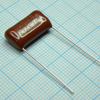 TS02002A334KSB0E0R - Конденсатор металлоплёночный полиэтилентерефталатный 0.33мкФ 100В ±10% (18х6х11мм) шаг выводов 15мм 85°С россыпь