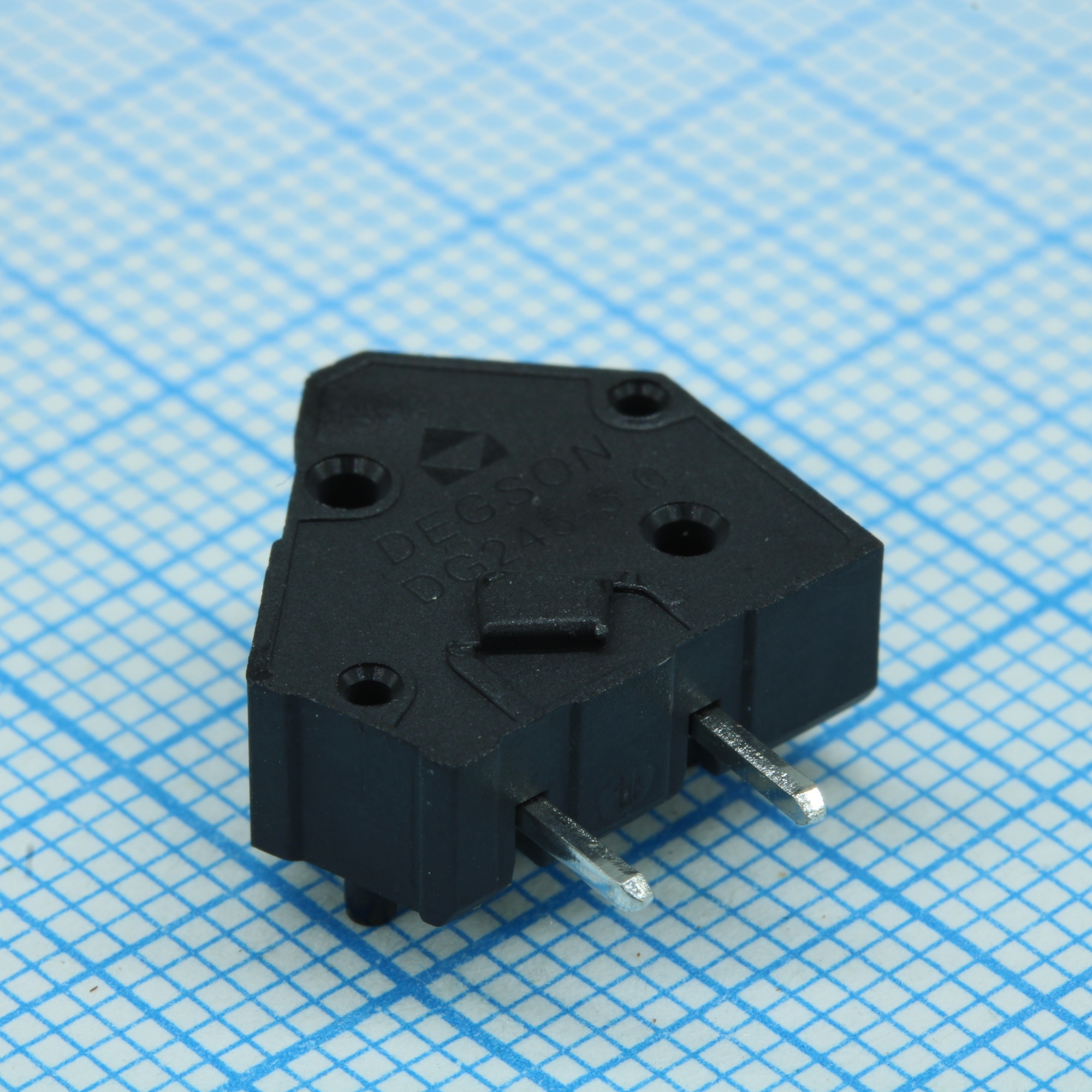 DG245-5.0-01P-13-08A(H) - Нажимной безвинтовой клеммный блок 1 контакт без концевой крышки. Зажим типа зажимная клеть. Серия DG245-5.0 цвет черный