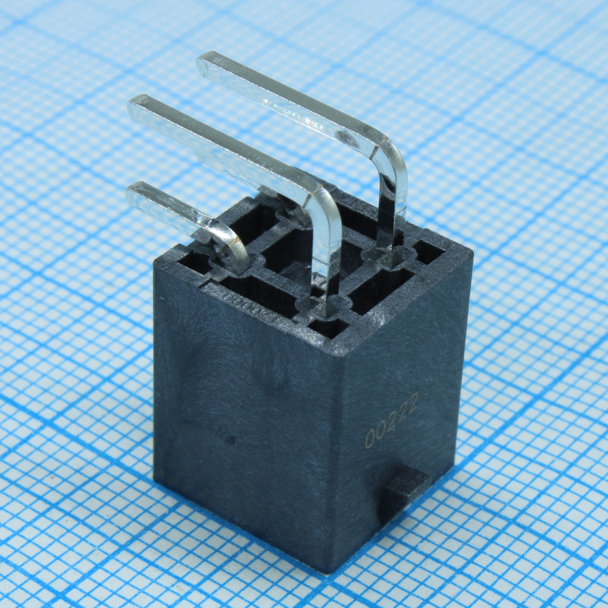 768250004 - Разъем типа провод-плата, 4 усиленных контакта шаг 5.7мм угловой монтаж в отверстие