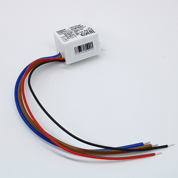 CC3W700A21 - AC-DC, 3Вт, токовый выход, вход 176-264VAC/230-280VDC, выход 700мА/1.8…4В, в кожухе 33.9*22.8*17mm, -20…+50°С