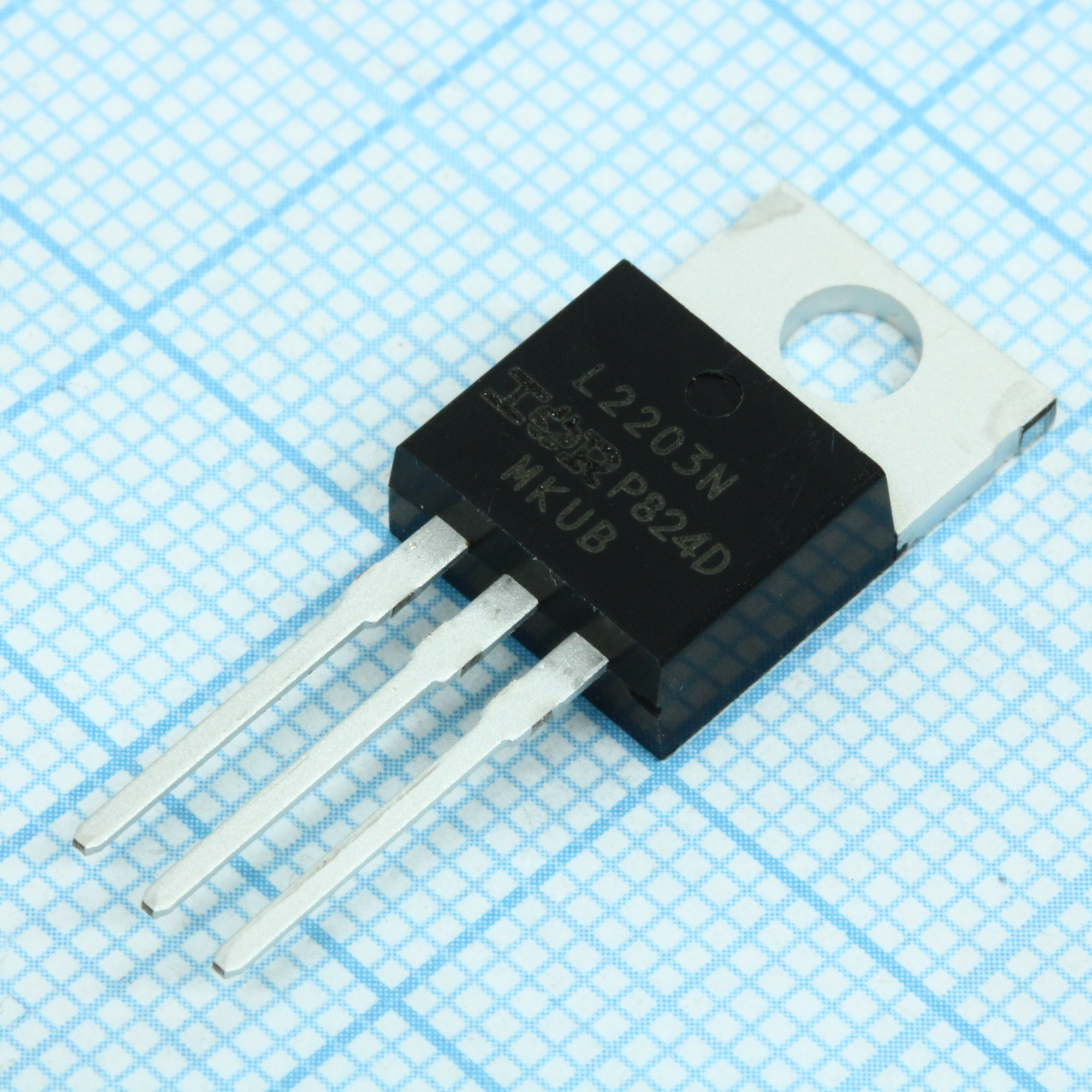 IRL2203NPBF - Транзистор полевой MOSFET N-канальный 30В 100А 130Вт, 0.007 Ом