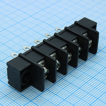 DT-25-A02W-05 - Одноуровневый баръерный клеммный блок для монтажа на панель. Количество контактов: 5. Выводы под пайку. Материал: Полиамид РА66, UL 94 V-0; Т = -40...+105С; Шаг: 7.62 мм, 300В, 15А, сечение 0,5 ~2,5 мм.кв