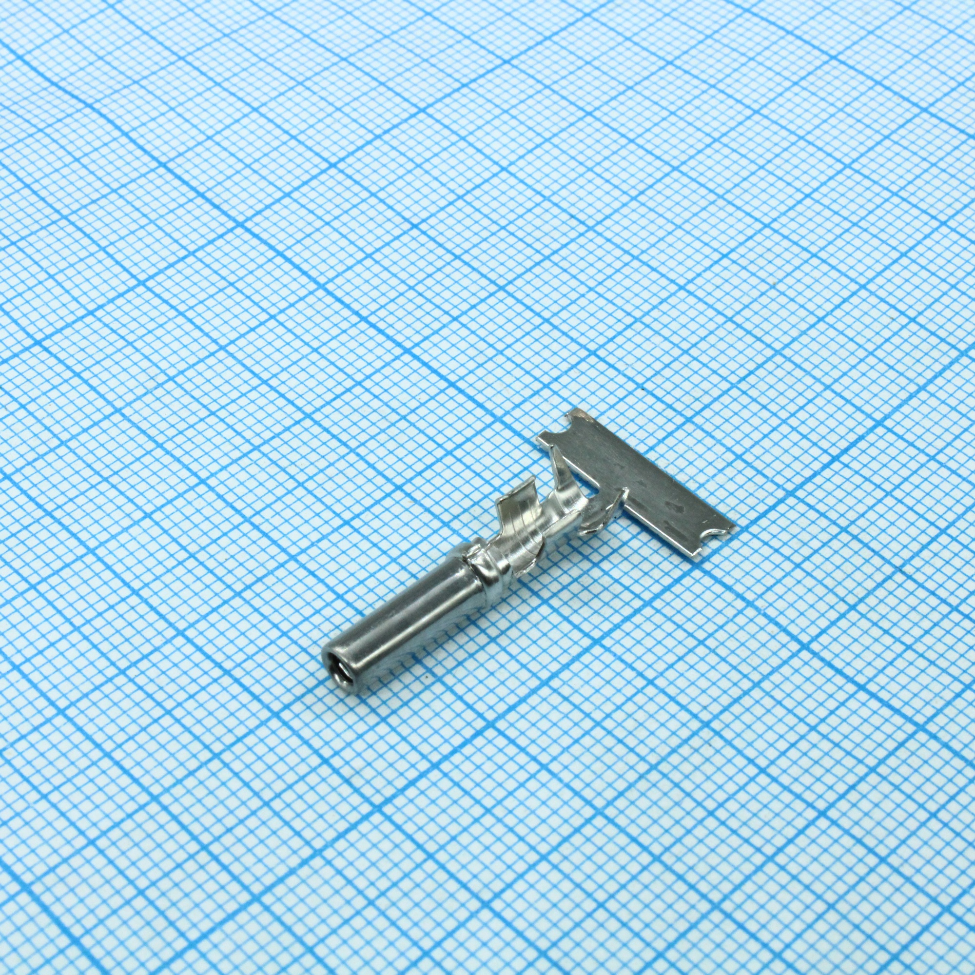 1062-12-0166 - Контакт SKT 12 размер монтаж на кабель 12-14AWG автомобильного применения лента на катушке