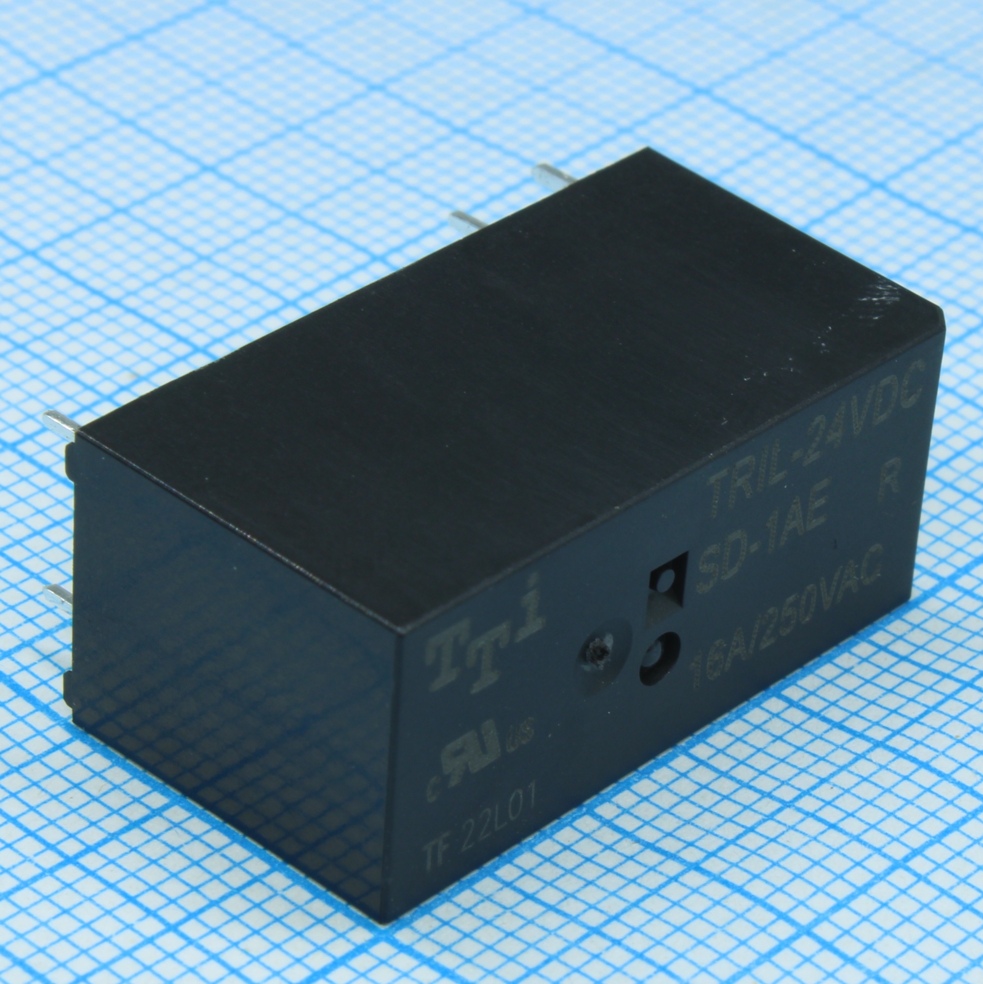 TRIL-24VDC-SD-1AE-R - Реле силовое 16А одна группа на переключение катушка 24В 0.4Вт