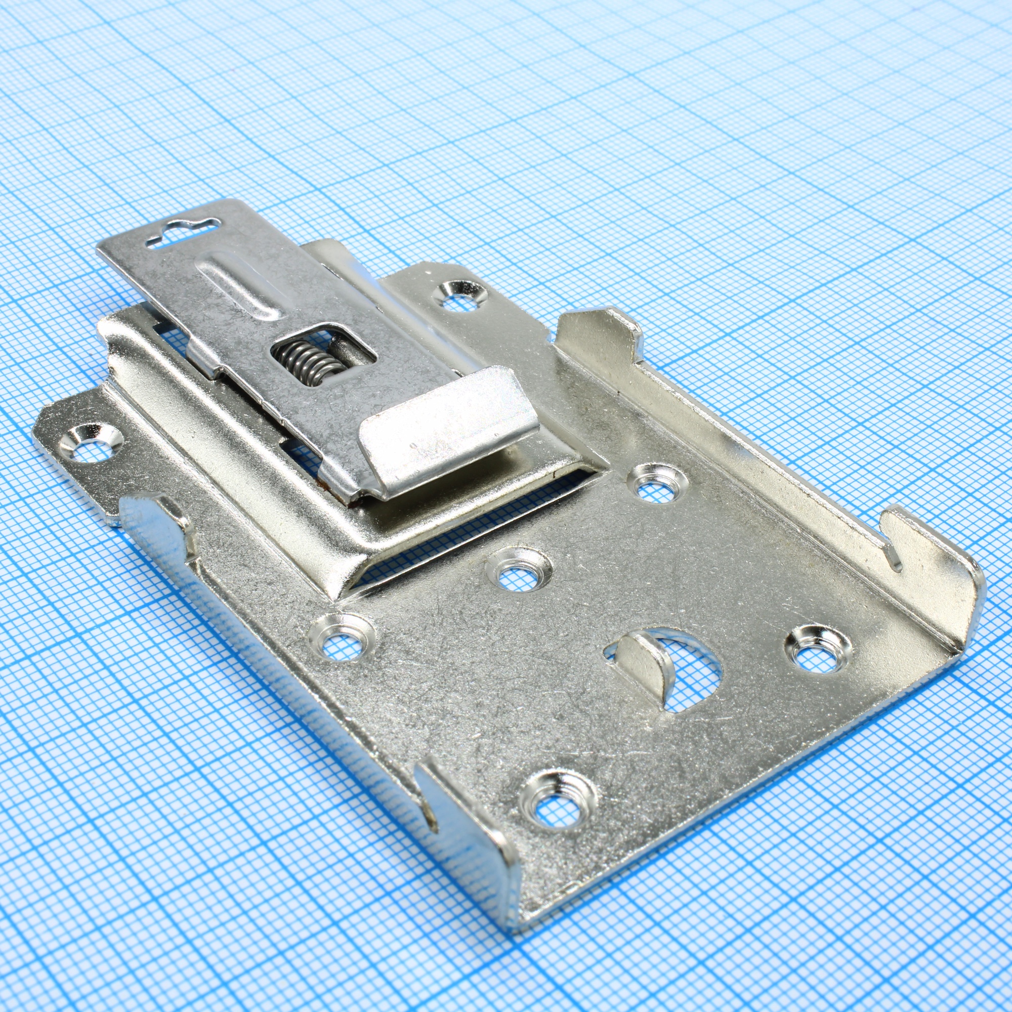 DRP-14 - Кронштейн для крепления на DIN-рейку