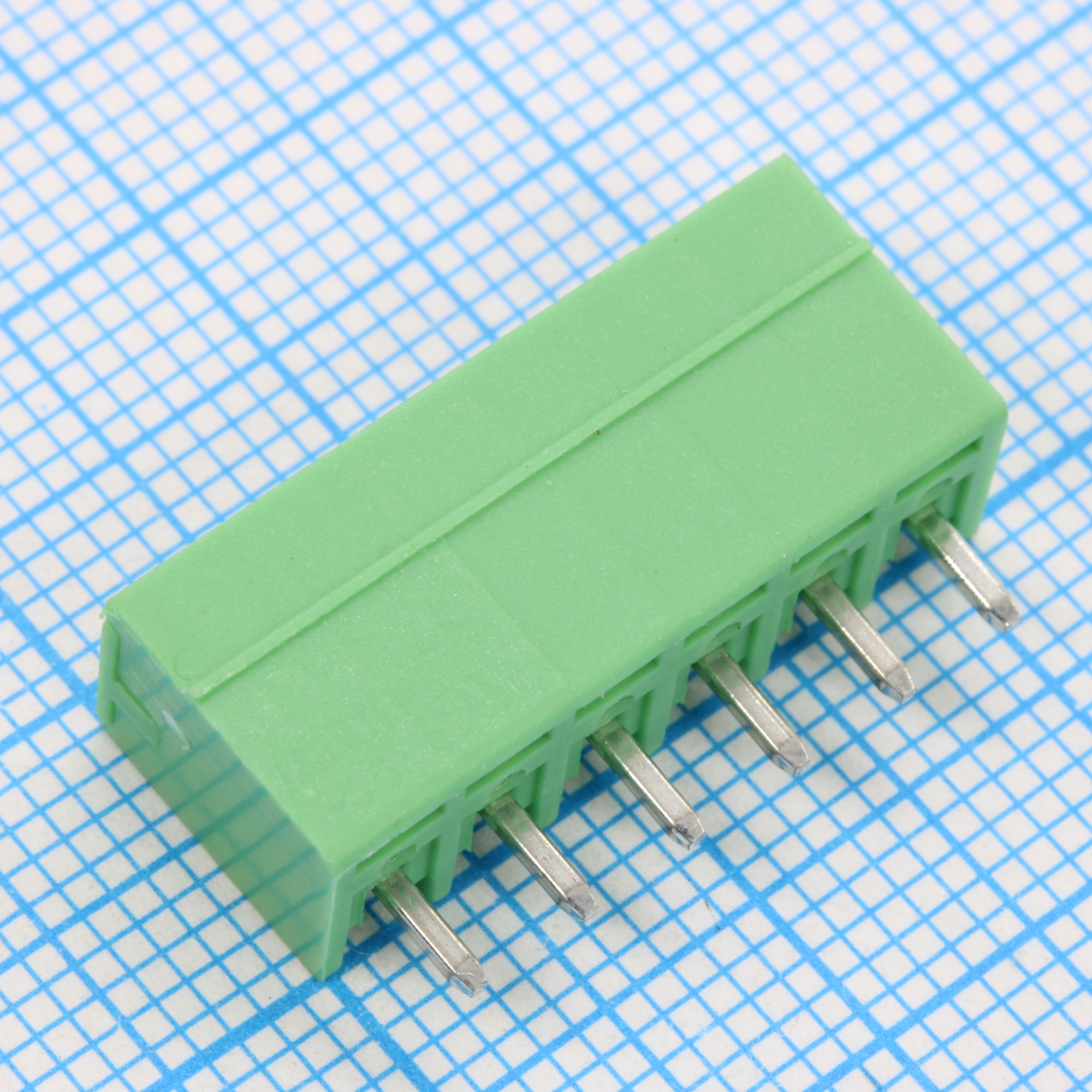 15EGTVC-3.5-06P-14-00 - Разъемный клеммный блок на плату, 6 контактов. Серия 15EGTVC-3.5