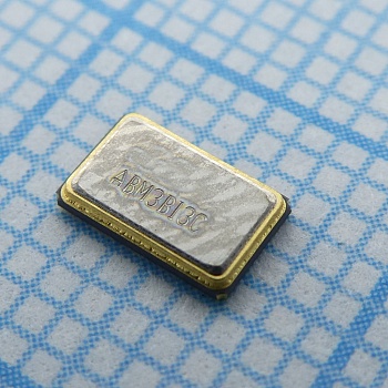 ABM3B-25.000MHZ-B2-T - Резонатор кварцевый 25.0МГц 20 ppm 18 пФ 70°С