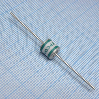 B88069X2040S102 - 8x7.9mm 680-1000V 5kA/5A 2-х элек. L71-A800X