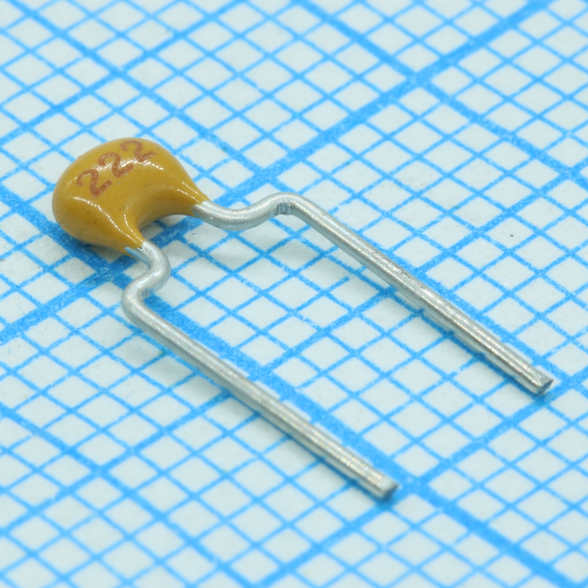 C317C222K1R5TA - Конденсатор керамический многослойный 2200пФ 100В X7R ±10% радиальный 5.08мм 125°C россыпь